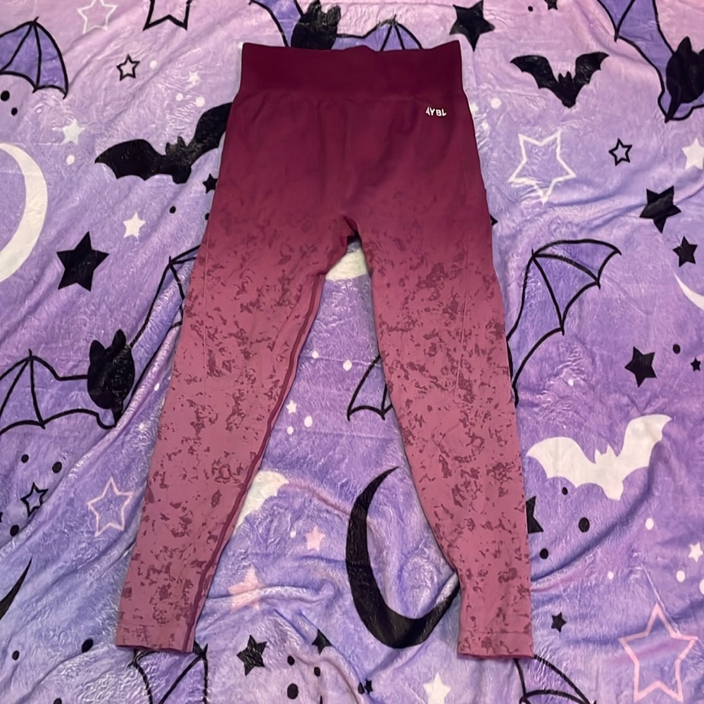 AYBL size large ombré maroon leggings
